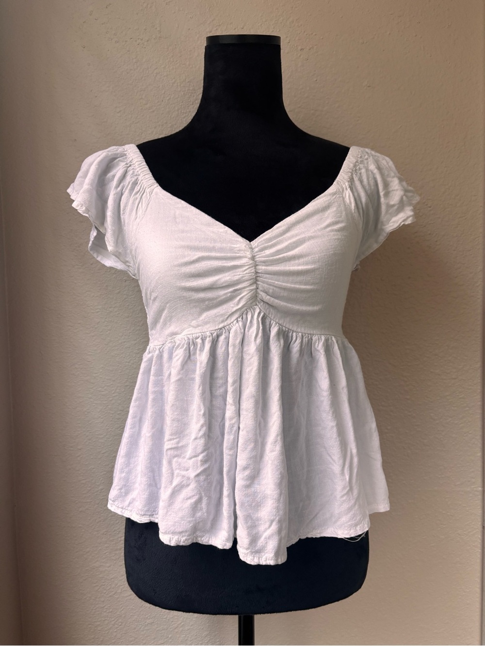 Japna White Ruched V-Neck Peplum Flutter Sleeve Top - Picture 1 of 5